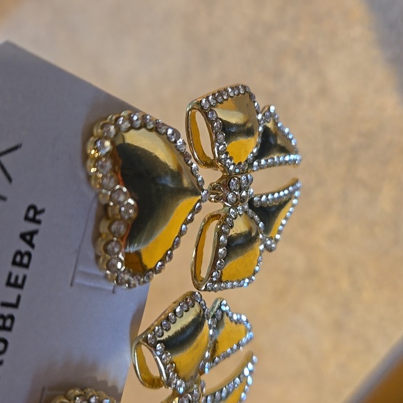 NWT Sugarfix by Bauble Bar Gold Tone Heart/Bow Dangle Earrings - Picture 6 of 6